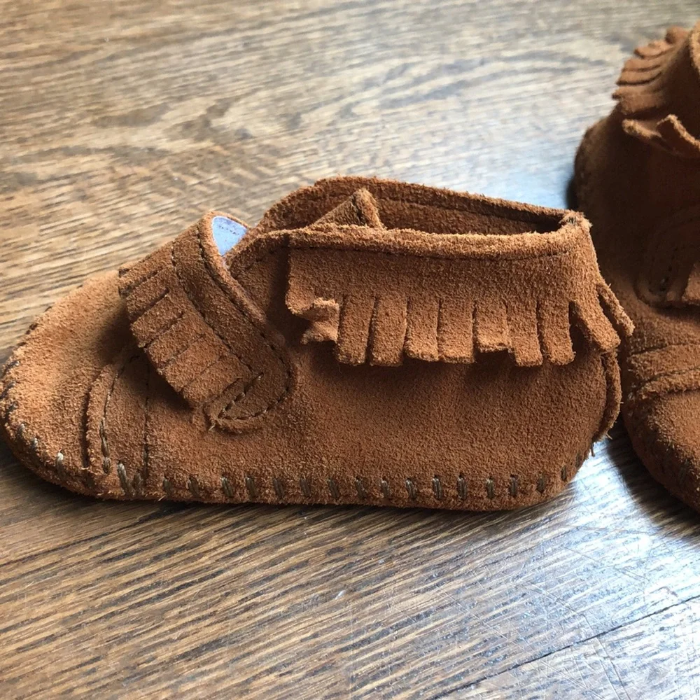 Minnetonka Baby Suede Velcro Moccasin Booties, Size 3